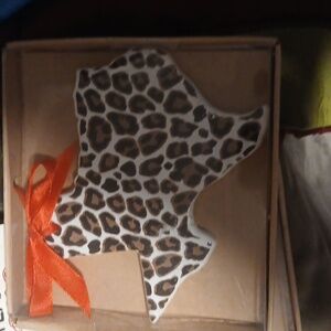 Cheeta brand new Texas orniment